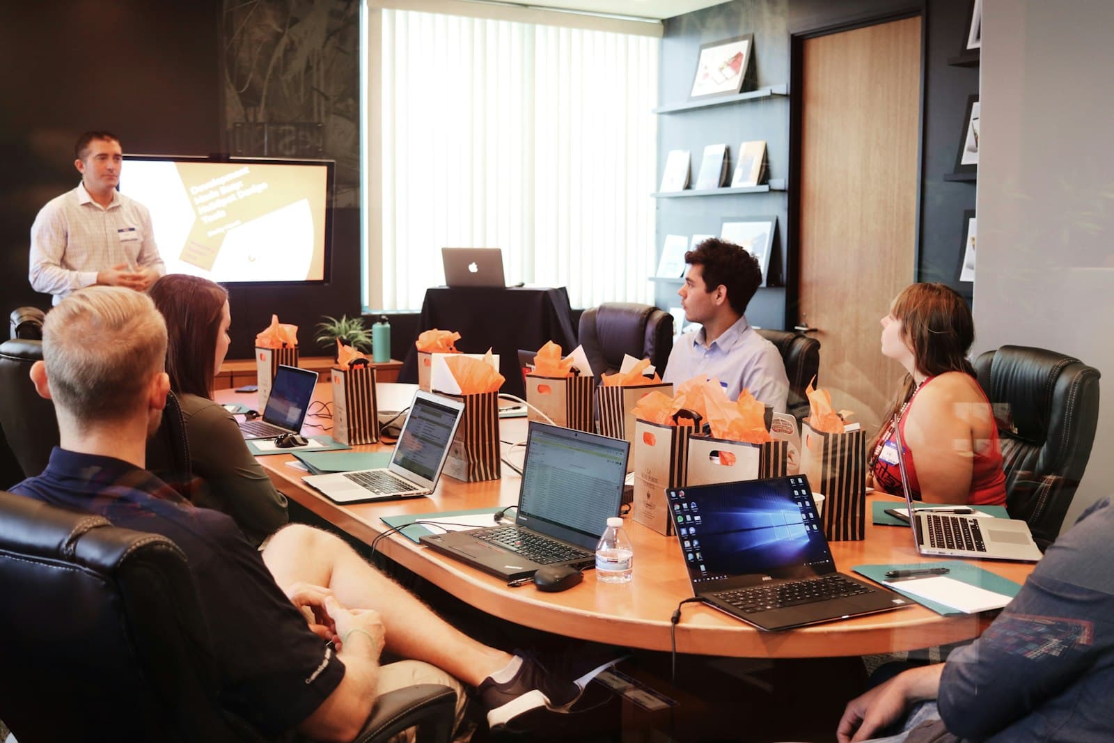 Outstaffing vs Outsourcing vs Staff Augmentation